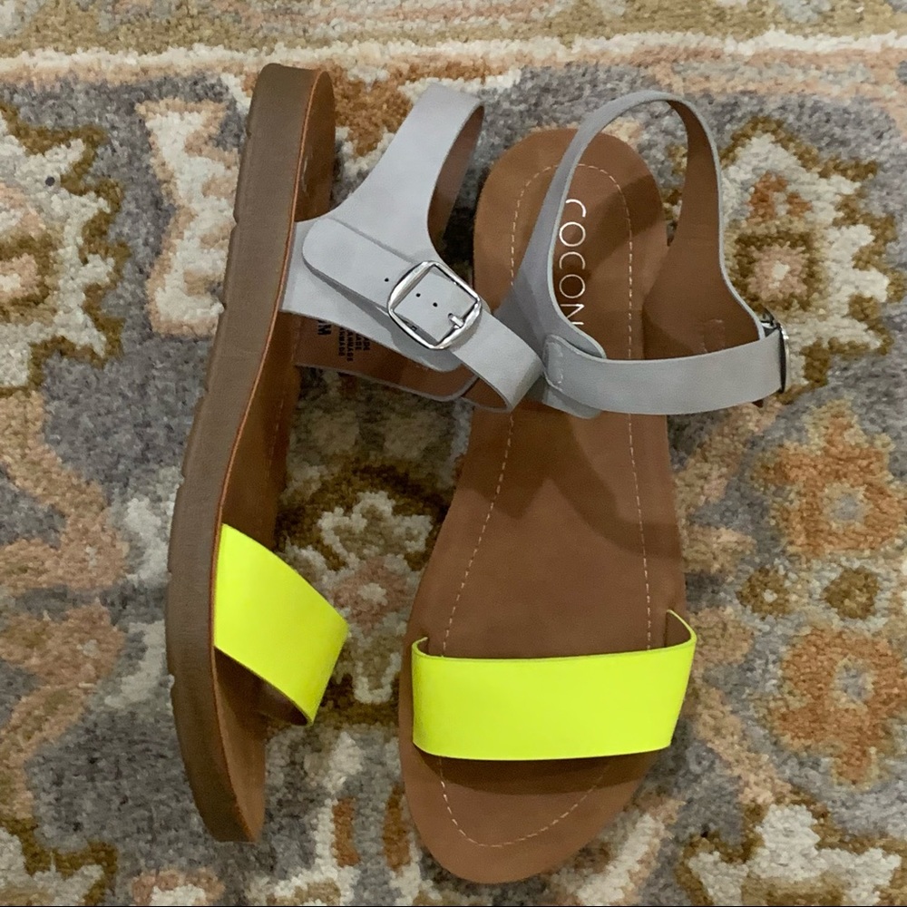 Coconuts by Matisse Sandals - 10M